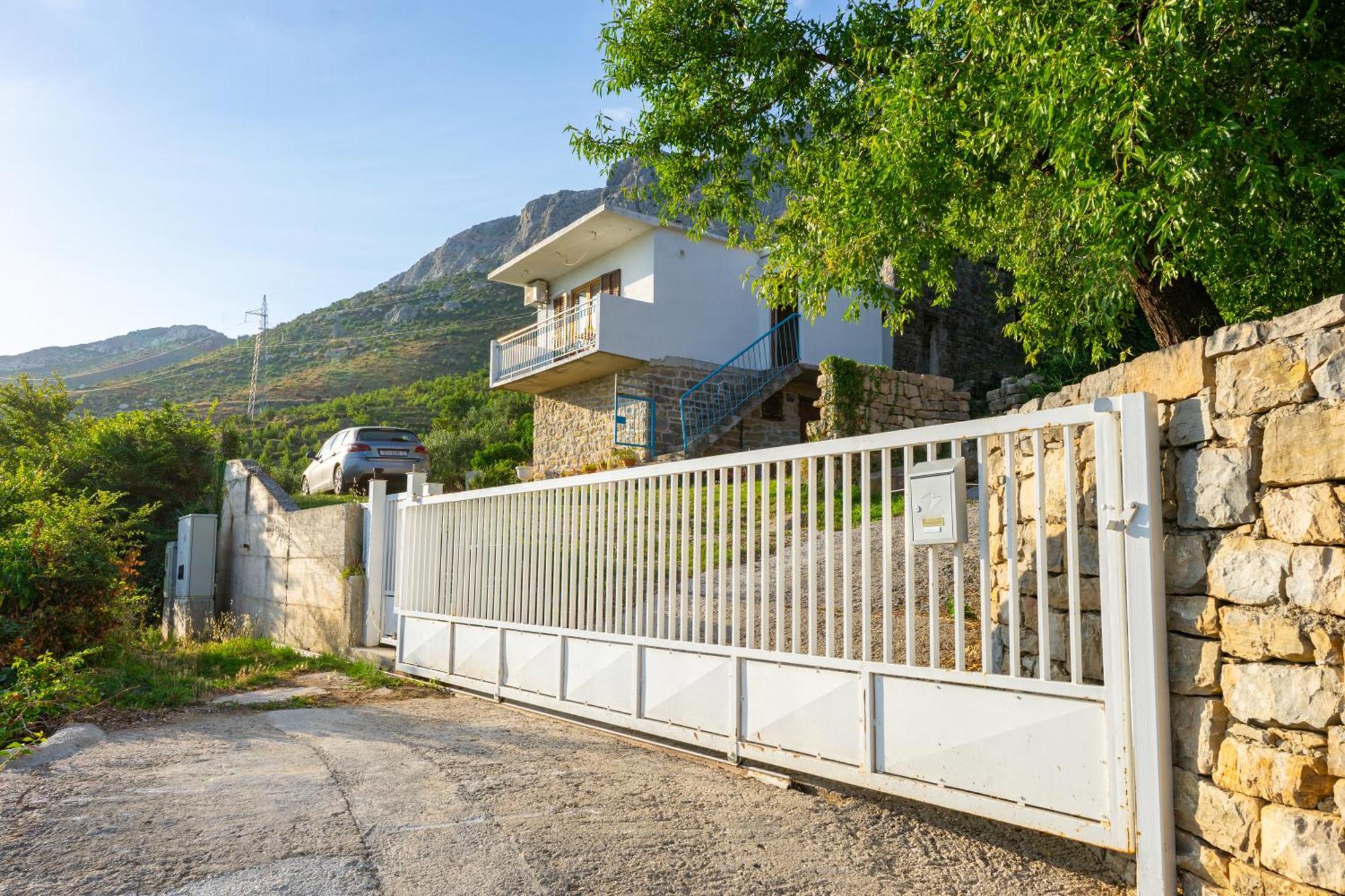 Olive Garden House In Zrnovnica With A View & Bbq Villa Exterior foto