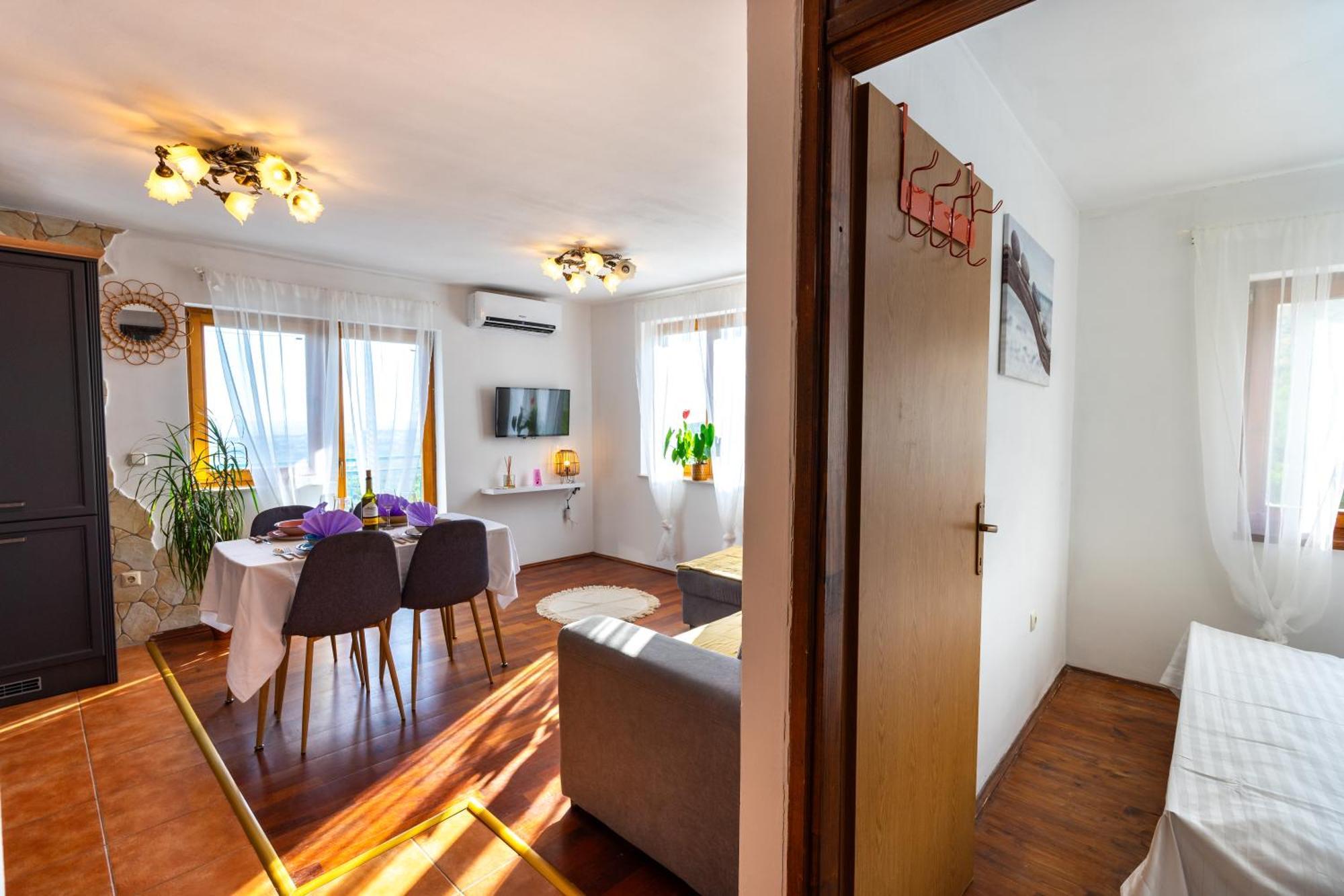 Olive Garden House In Zrnovnica With A View & Bbq Villa Exterior foto